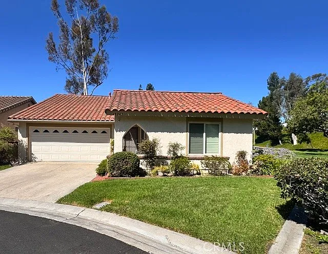 Just Listed: Casta Del Sol Gem