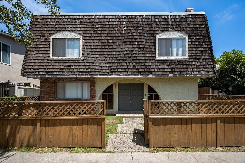 Just Listed: Turnkey Long Beach Quadruplex