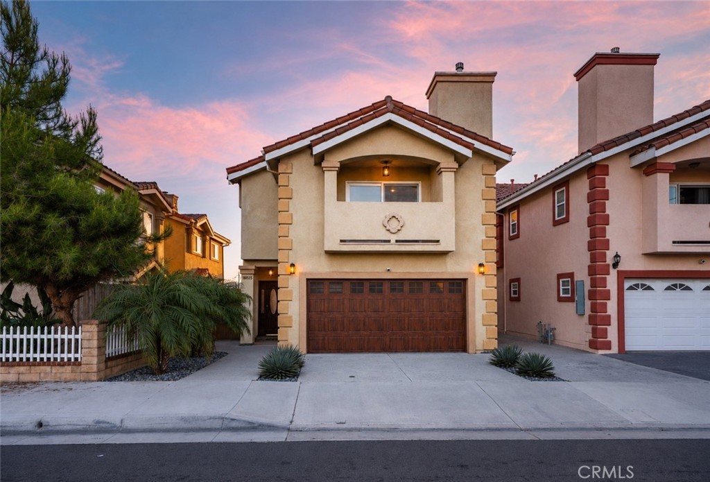 Open House Sat 2PM - 4PM: Beautifully Upgraded Lawndale Home