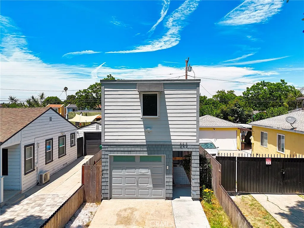 Welcome Home: New Long Beach Listing