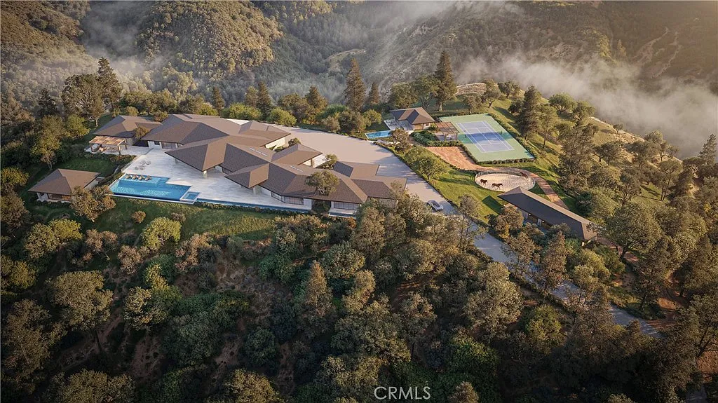 Sold: A Rare 7-Acre Coastal Estate in Rolling Hills