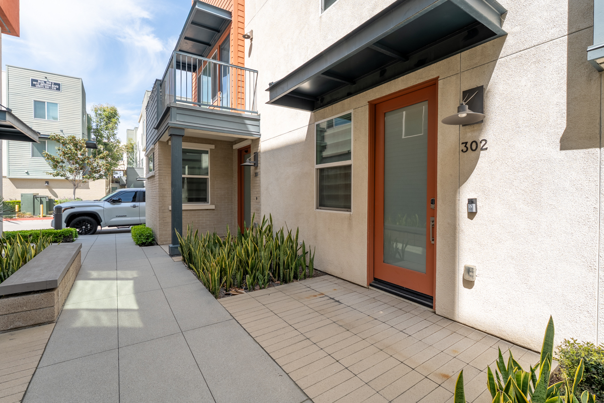 Newer Build Bellflower Condo