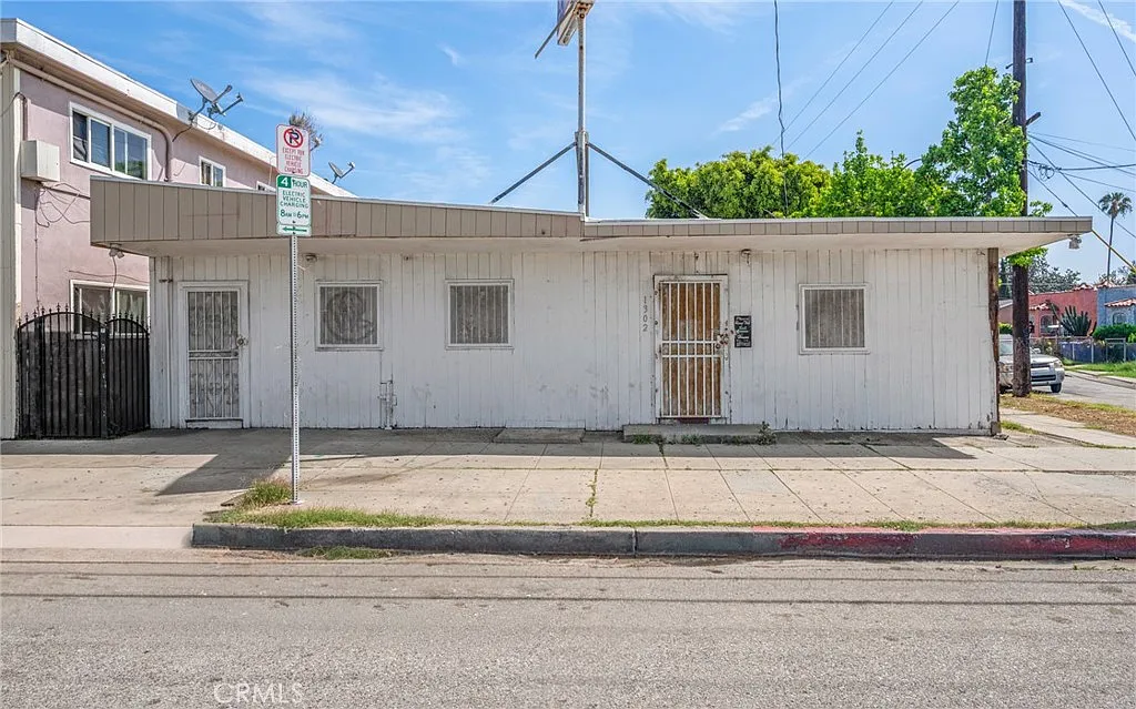 Unique Wilmington Mixed-Use Investment Opportunity