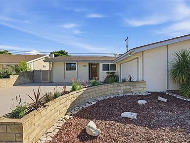 Turnkey Single-Level Peninsula Home