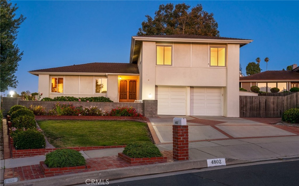 Turnkey Pool Home in a Prime Neighborhood